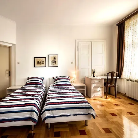 Vila Regina Rooms Karlovac Exterior foto