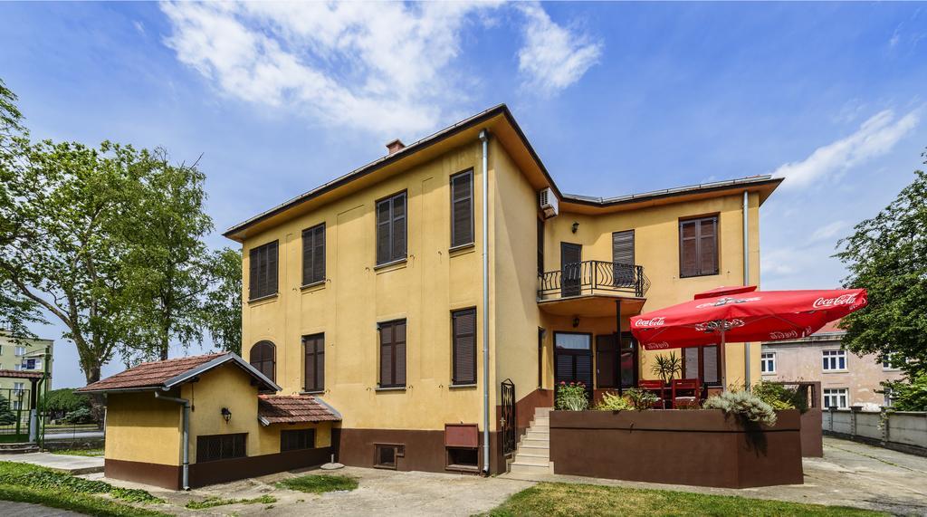 Regina * Karlovac